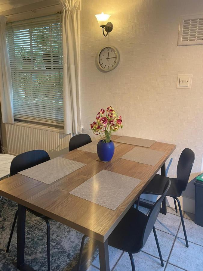 Inviting You To Your Home From Home 10 Minutes From Stratford Westfield London Exterior photo
